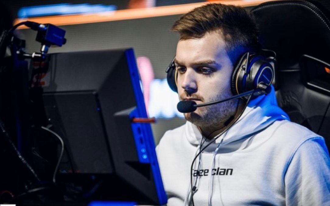 晋级英雄联盟总决赛八强，赛后KT发文：全胜晋级淘汰赛，要去往更高的地方